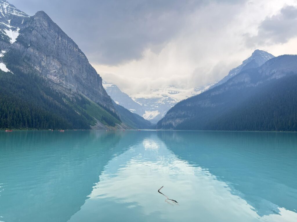 露易斯湖（Lake Louise）